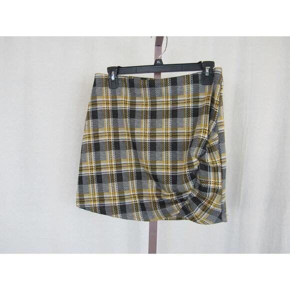 NWT Urban Outfitters Medium Plaid Asymmetrical Ruffle Skirt Yellow White Black - Picture 3 of 4